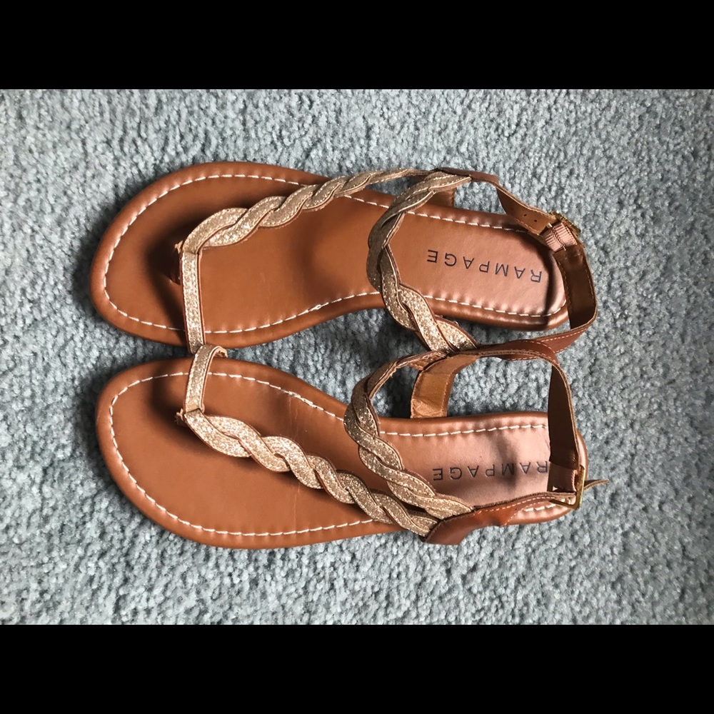 Sandles